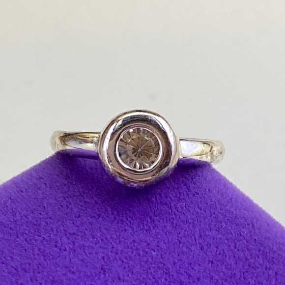 💛 Classic Sterling Silver Solitaire Bezel Set CZ Ring - Picture 1 of 6